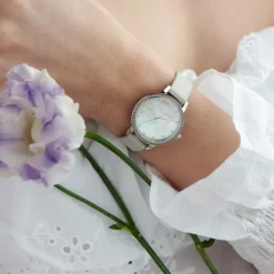 montre femme olivia burton Classics flirte cuir rose poudré